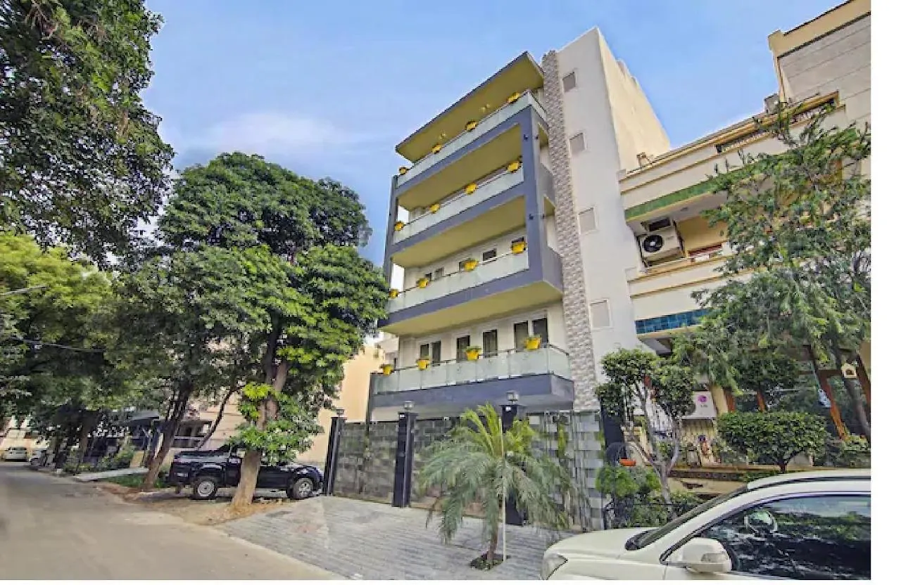 Hostel Nuab House - Near Fortis, Max, Medanta, Paras Hospitals And Huda Metro Gurgaon