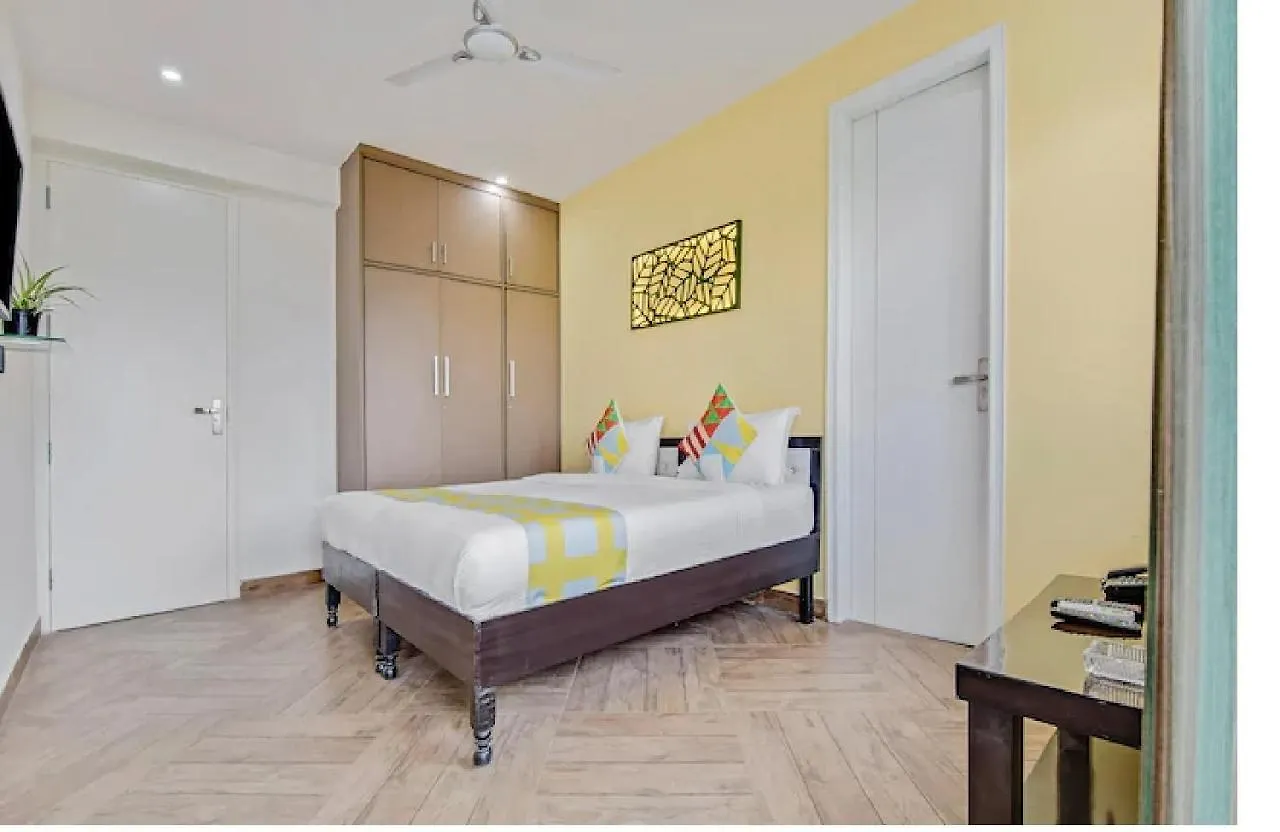 Hostel Nuab House - Near Fortis, Max, Medanta, Paras Hospitals And Huda Metro Gurgaon