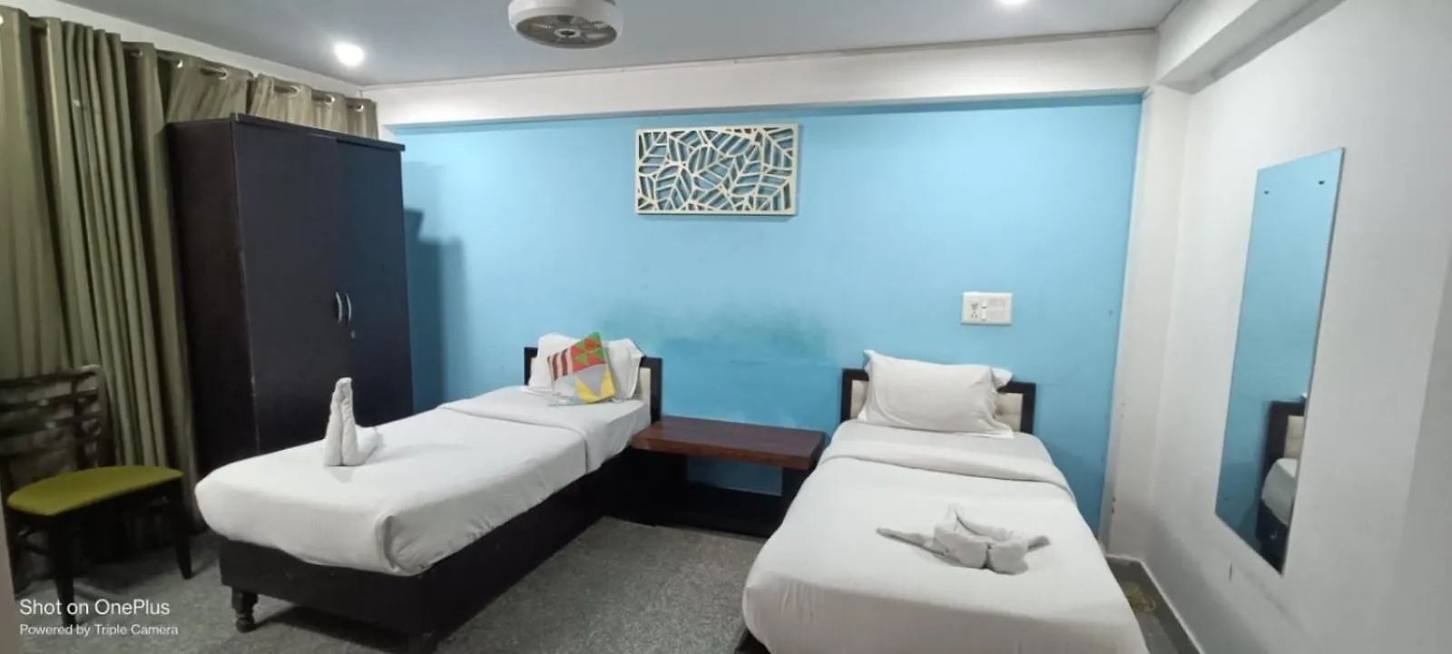 Hostel Nuab House - Near Fortis, Max, Medanta, Paras Hospitals And Huda Metro Gurgaon India