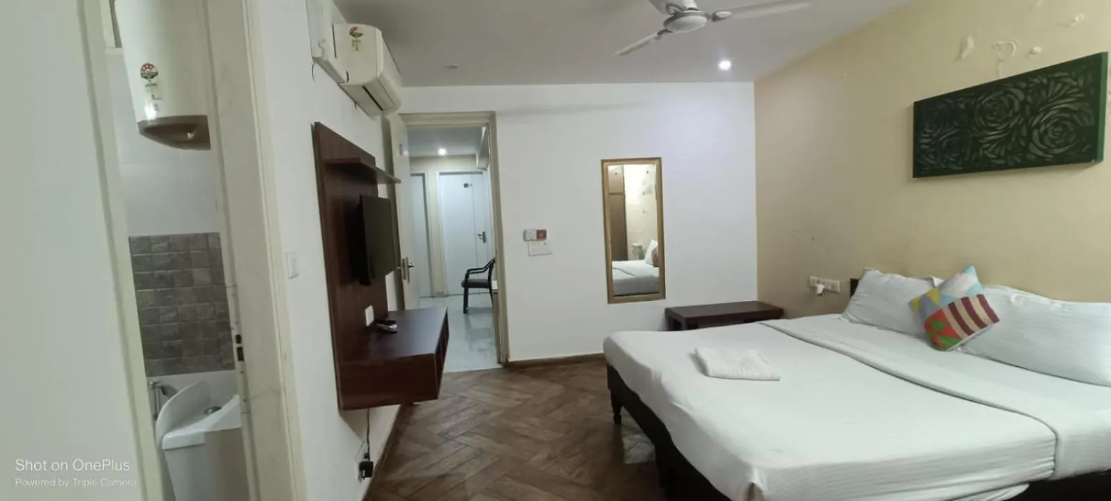 Hostel Nuab House - Near Fortis, Max, Medanta, Paras Hospitals And Huda Metro Gurgaon