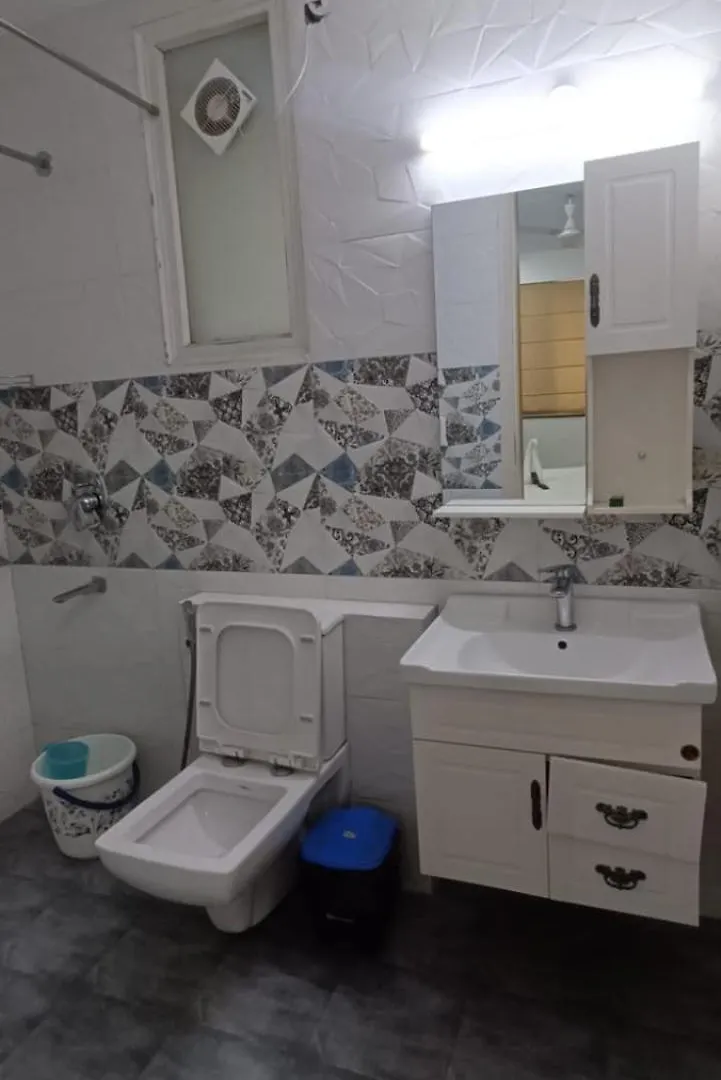 Nuab House - Near Fortis, Max, Medanta, Paras Hospitals And Huda Metro Gurgaon Hostel