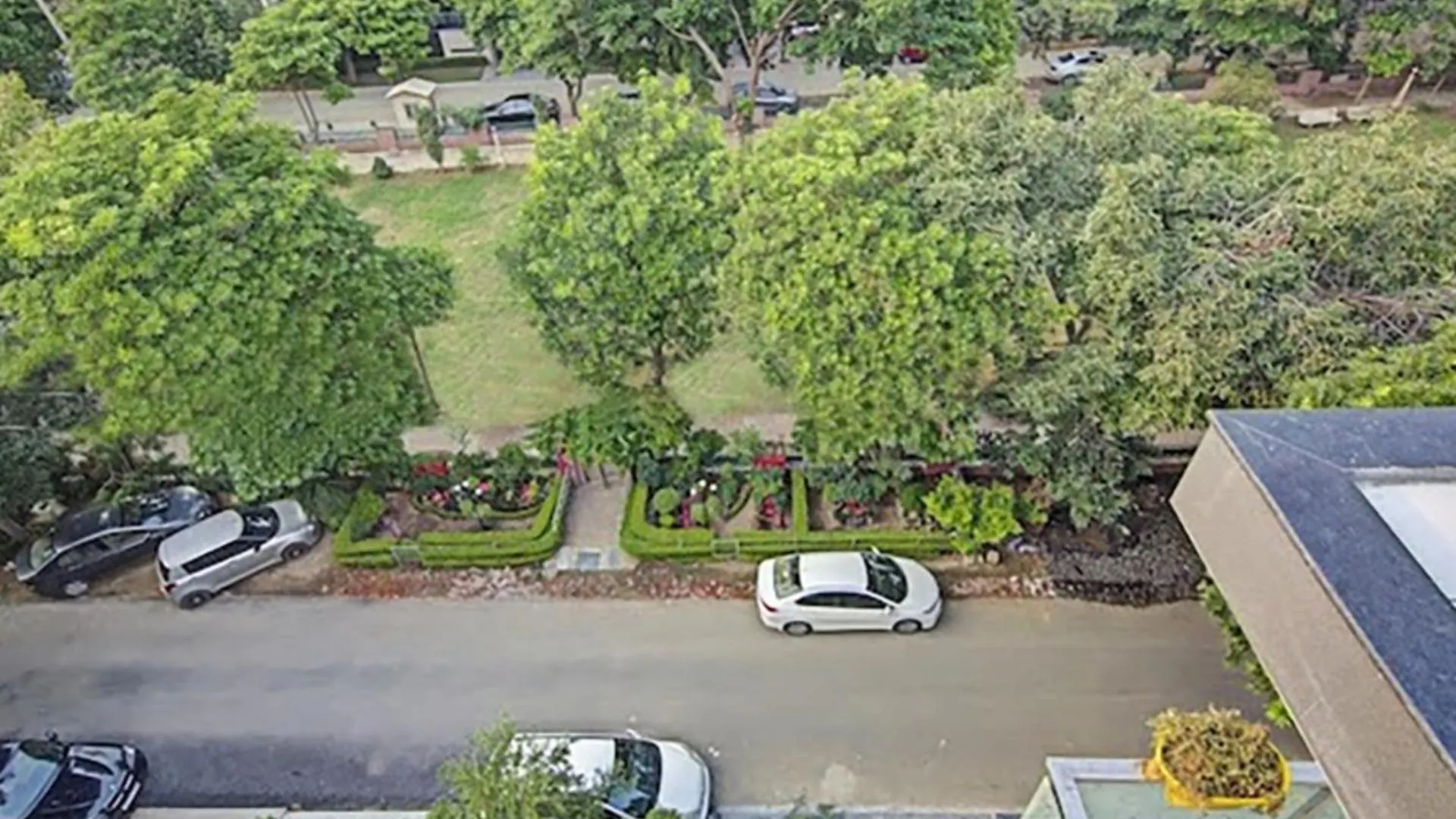 Hostel Nuab House - Near Fortis, Max, Medanta, Paras Hospitals And Huda Metro Gurgaon